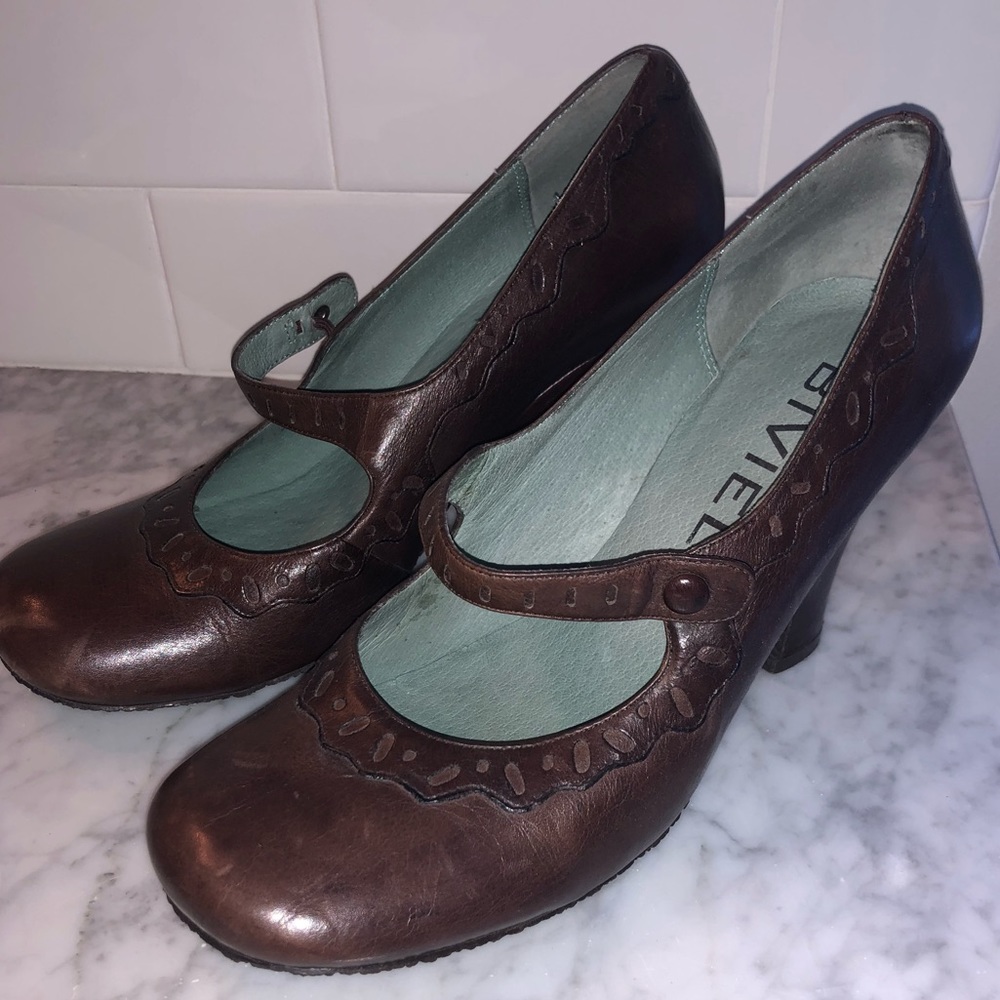 Biviel Mary Janes